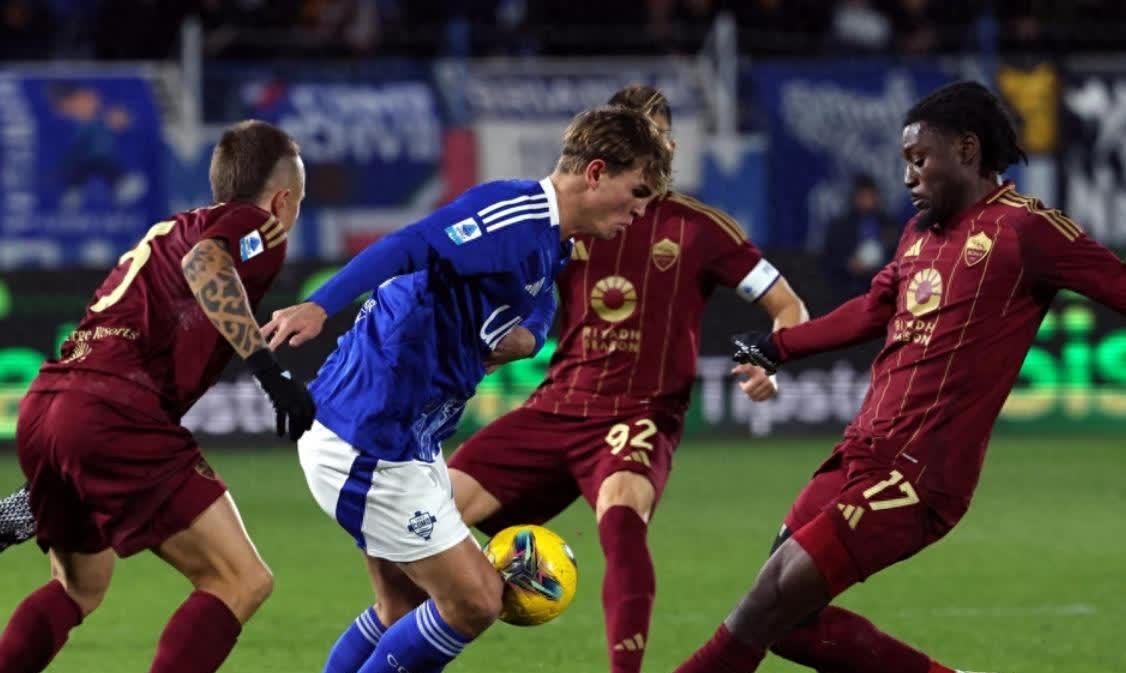 罗马球迷闹场事件,意甲风波不断,联赛形势动荡的简单介绍 罗马球迷闹场事件,意甲风波不断,联赛形势动荡的简单介绍