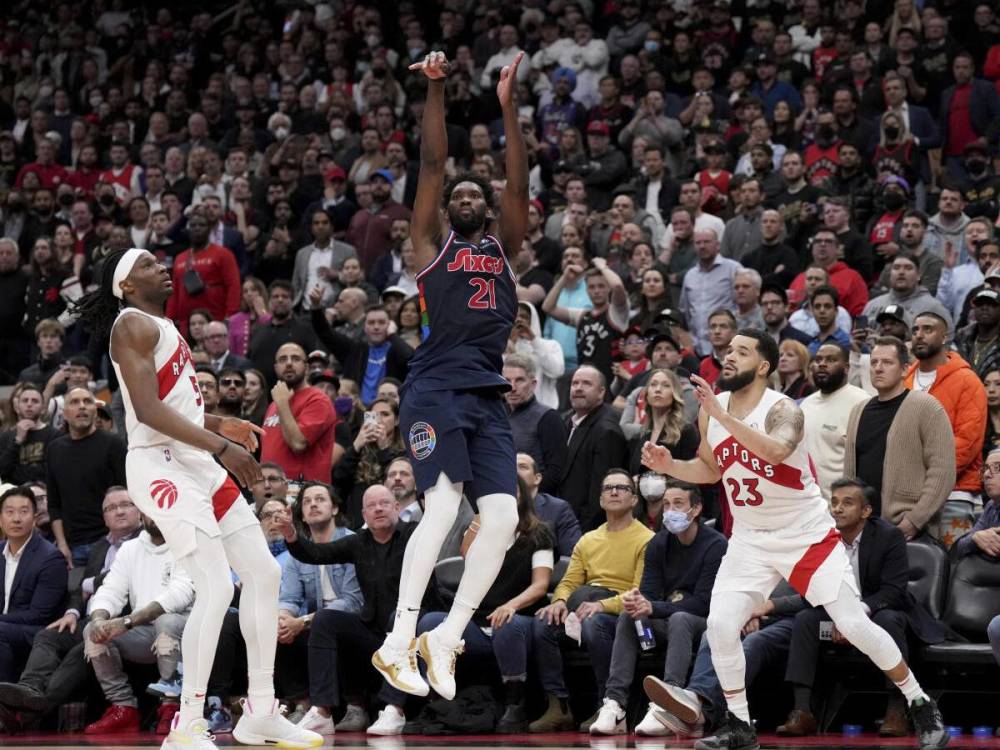 猛龙主帅训练会议揭晓战术革命方案即将出台的简单介绍