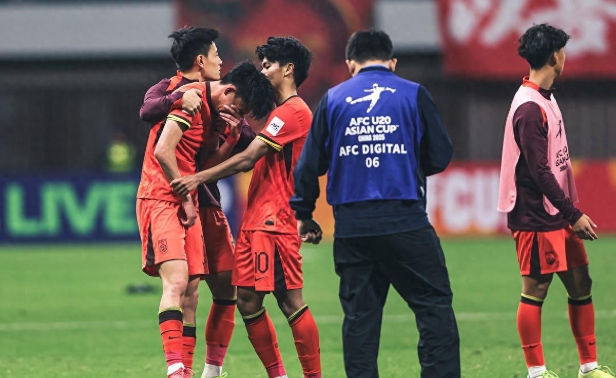 熊猫体育平台-亚洲球队在赛赛场上交锋