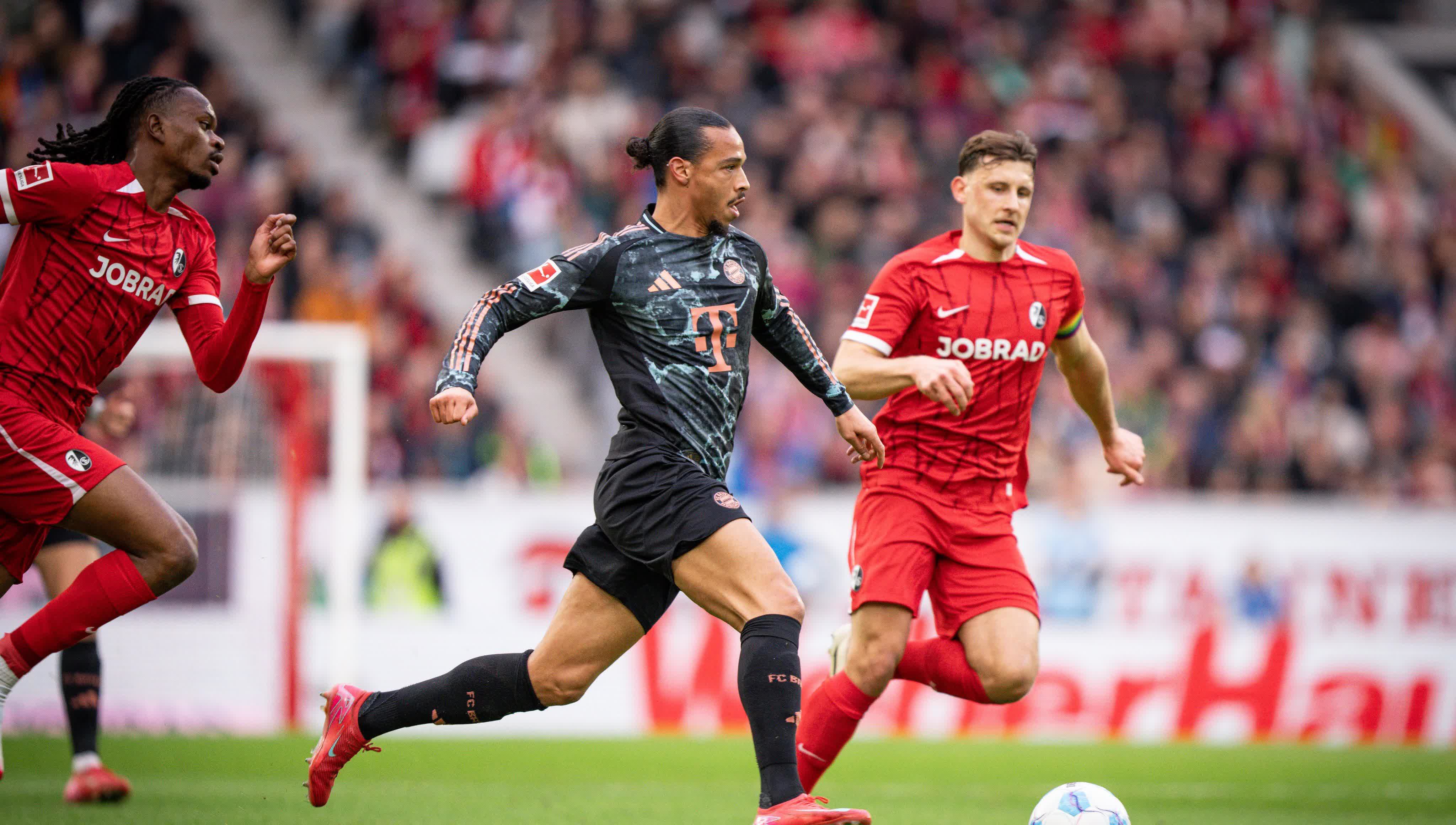 包含拜仁卫冕悬念，欧冠决赛前景充满挑战的词条