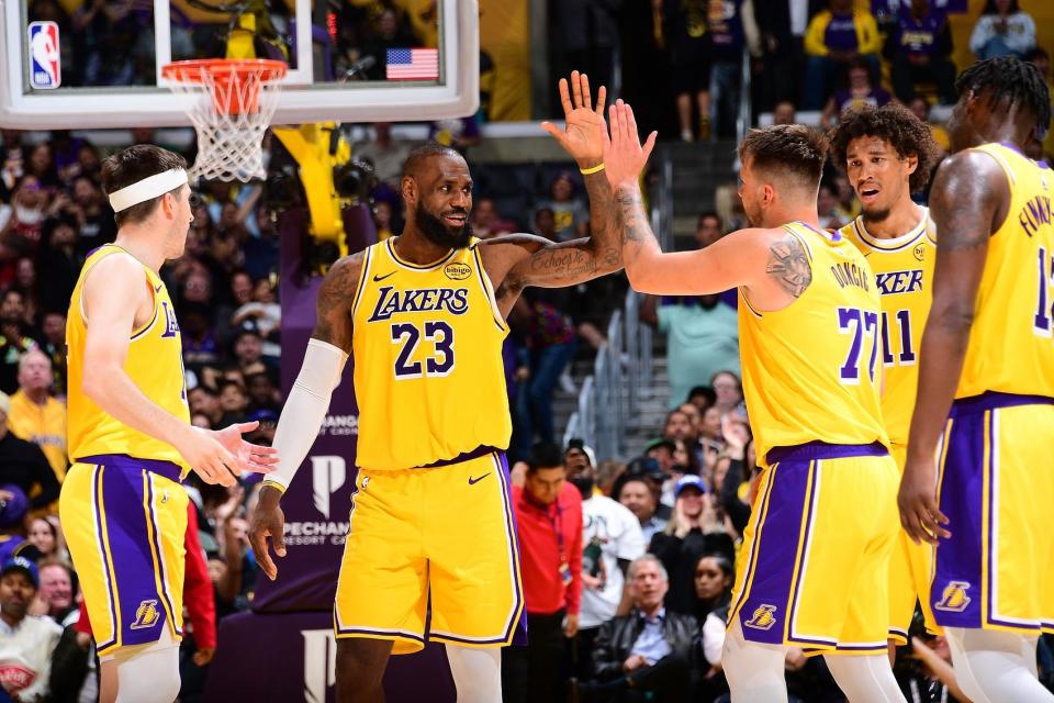 熊猫体育-湖人老将表现持续低迷，球队实力遭遇考验的简单介绍