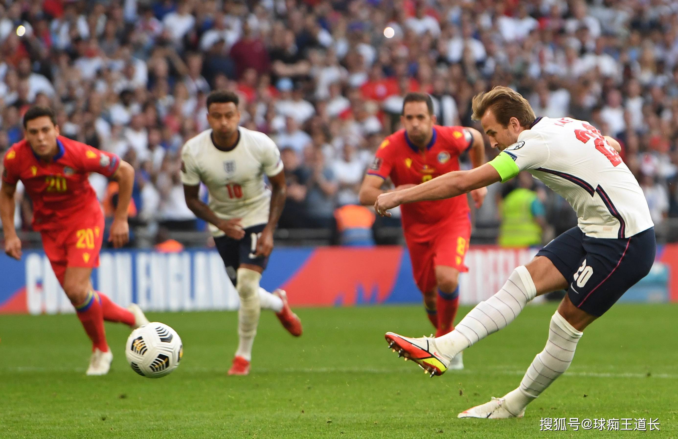 熊猫体育直播-精彩纷呈!欧洲足球赛场上演无懈可击对决