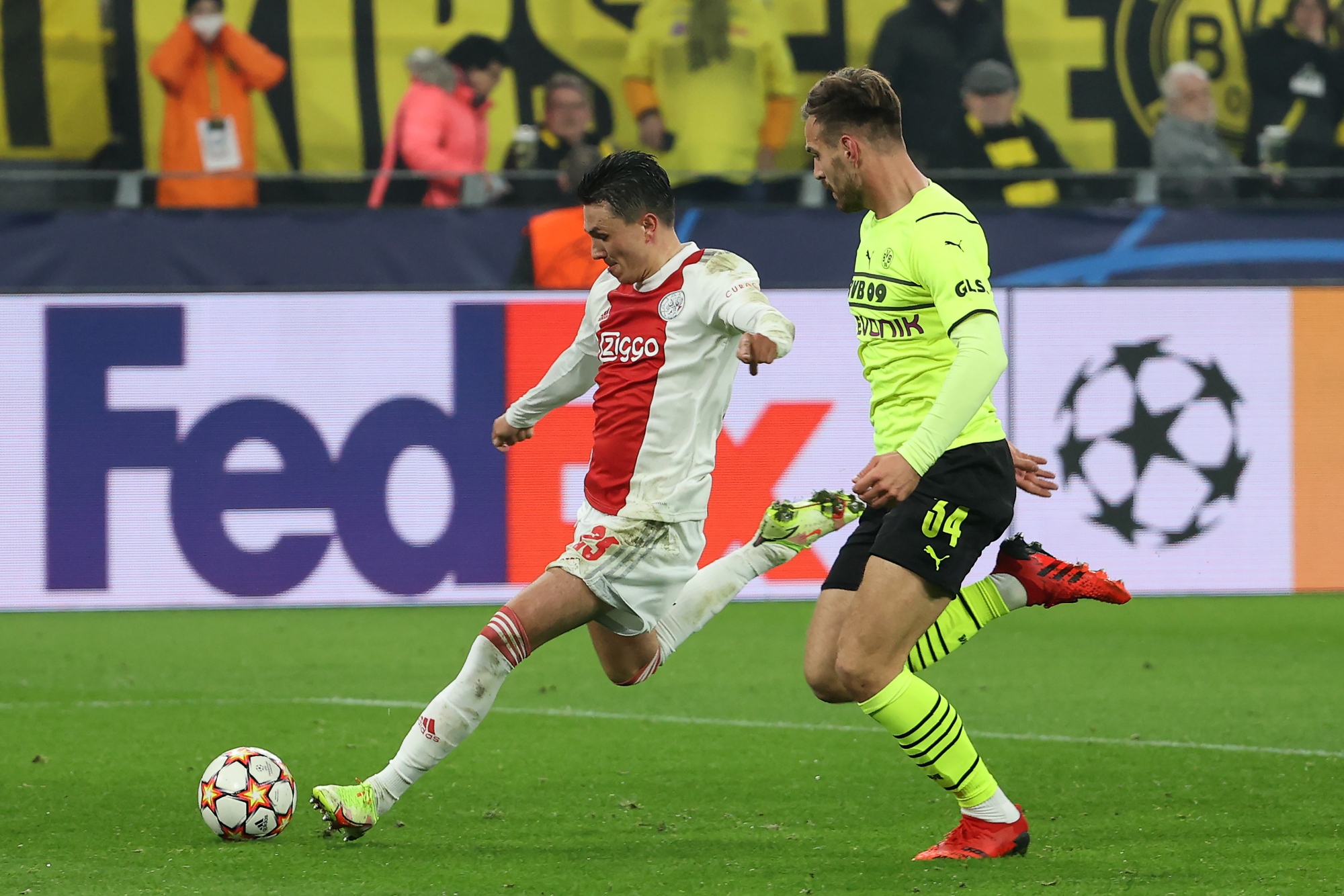 熊猫体育平台-阿贾克斯高层透露有意签下多特蒙德边锋的简单介绍