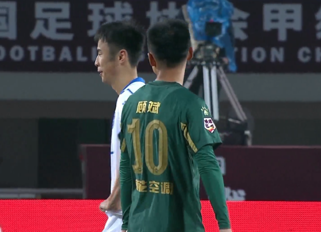 包含河南建业迎战贵州恒丰,保级大战谁能占据主动?的词条 包含河南建业迎战贵州恒丰,保级大战谁能占据主动?的词条