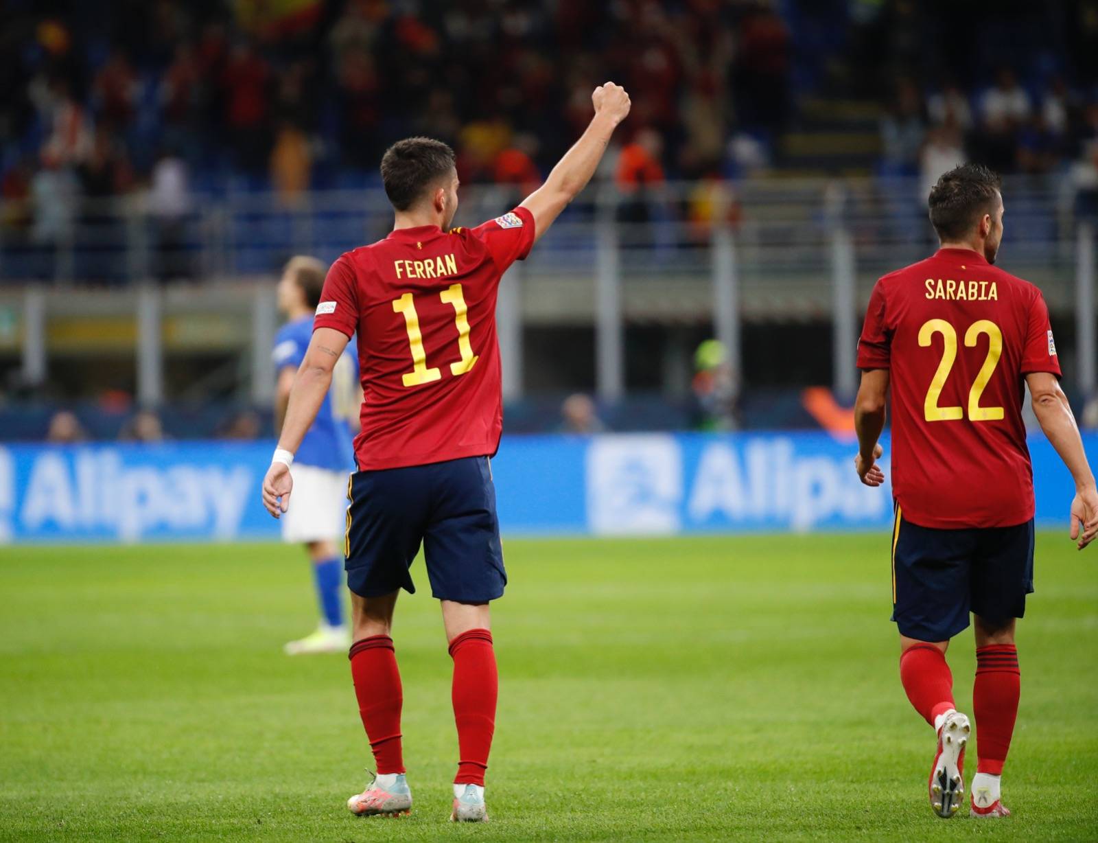 熊猫体育平台-关于欧国联比赛夺冠球队开心庆祝,精彩瞬间的信息