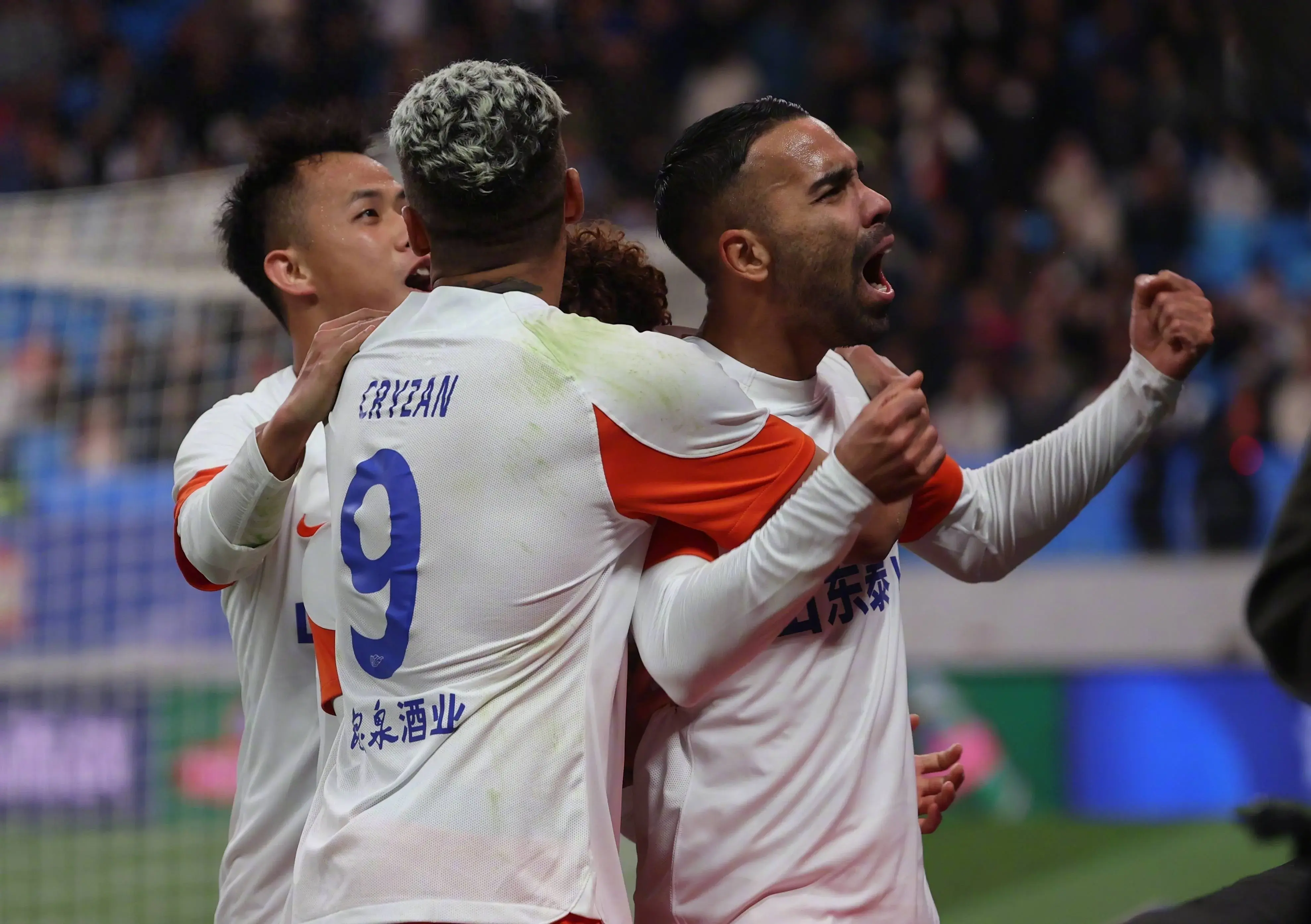 关于山东泰山客场逆转青岛中能,获得三分的信息 关于山东泰山客场逆转青岛中能,获得三分的信息