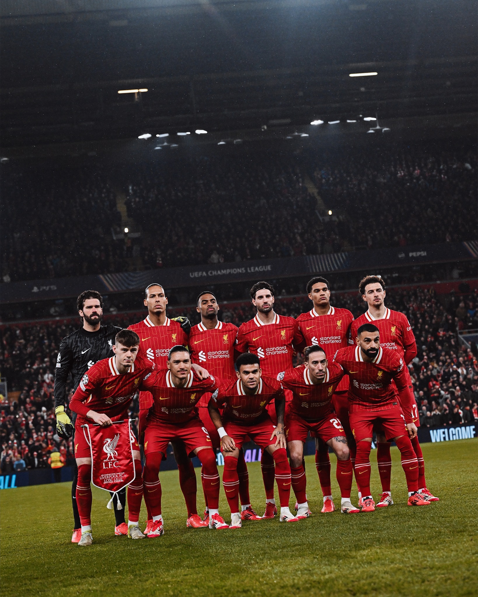 欧冠预选赛战况激烈,球员团结协作取胜 欧冠预选赛战况激烈,球员团结协作取胜