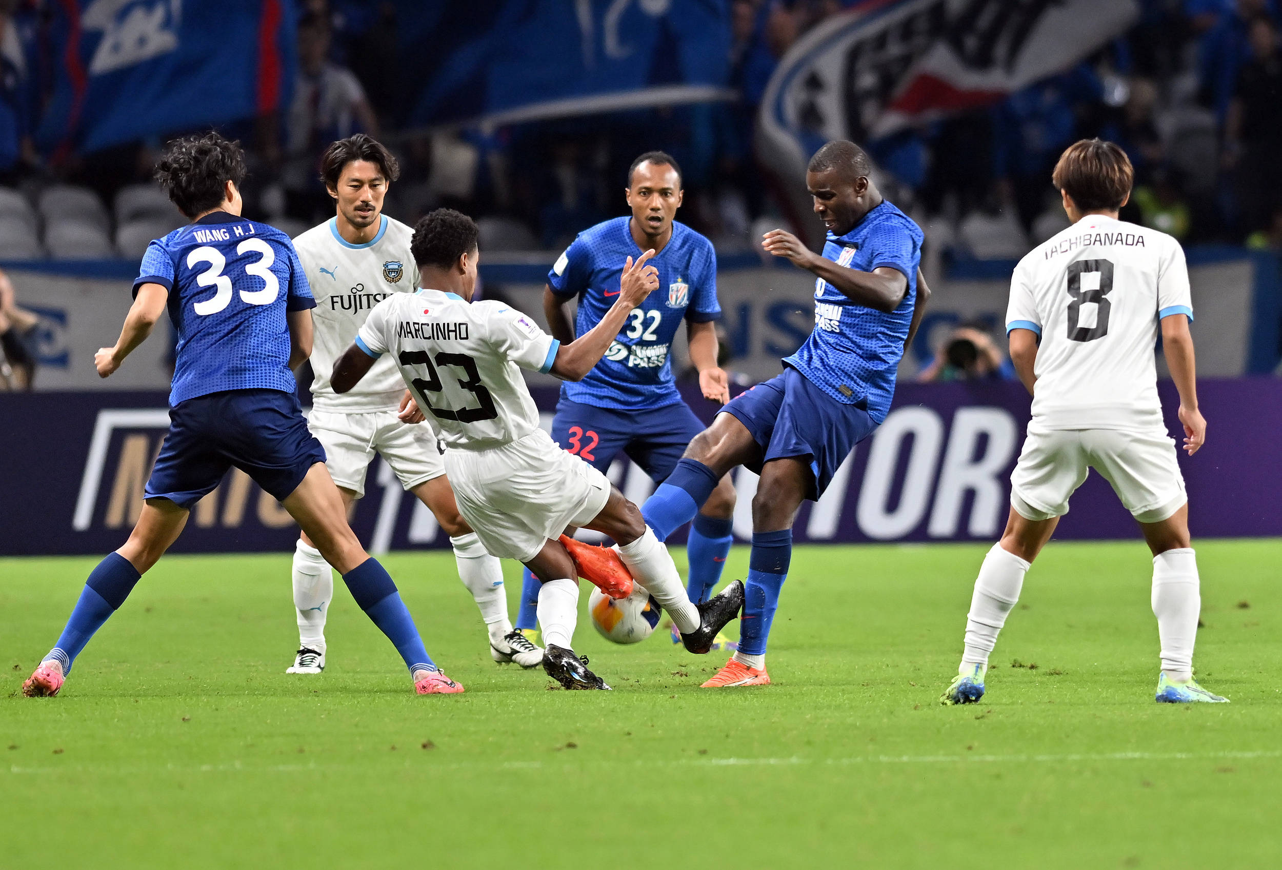 熊猫直播-足球联赛局势激烈，各队展现实力