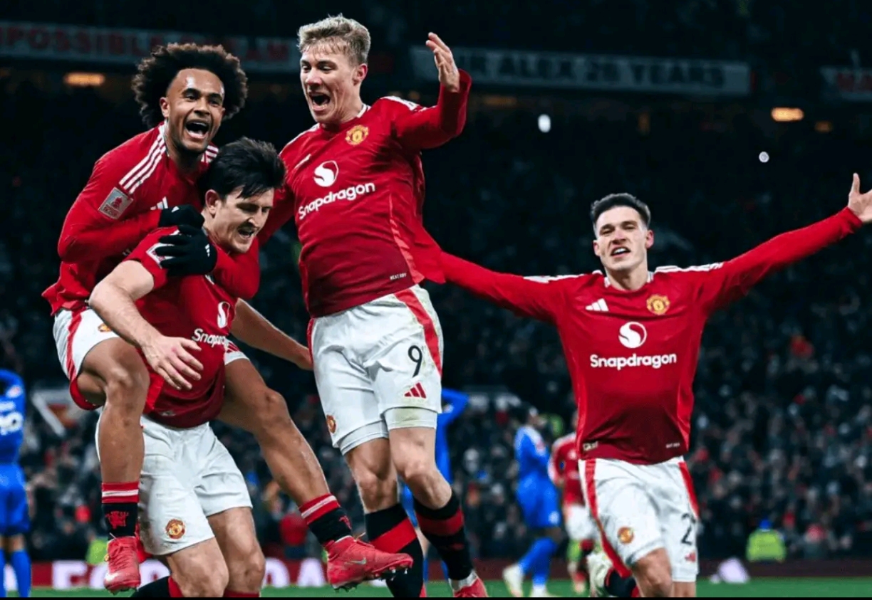 曼联主场大胜,晋级前景美好可期的简单介绍 曼联主场大胜,晋级前景美好可期的简单介绍