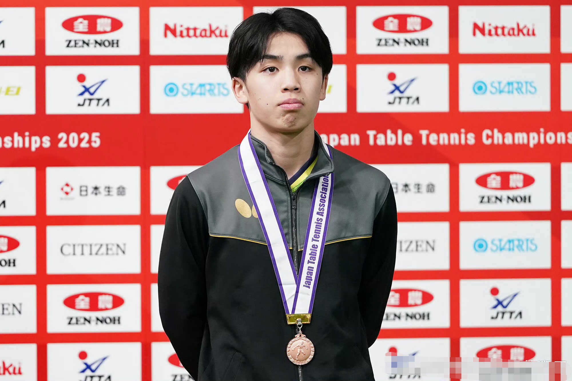 熊猫体育直播-日本运动员凭借实力夺得金牌