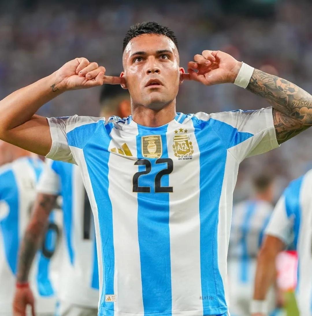 熊猫体育官方-阿根廷橄榄球队实现突破,成功晋级半决赛