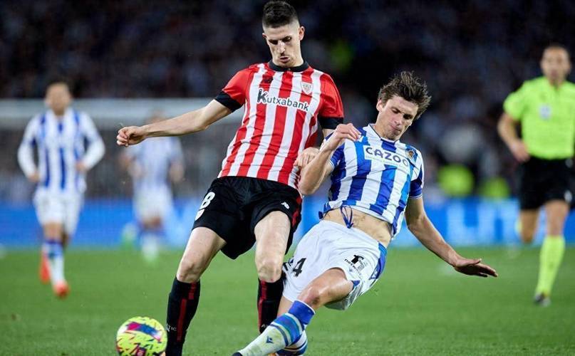 包含阿拉维斯主场胜利，实现保级突围的词条