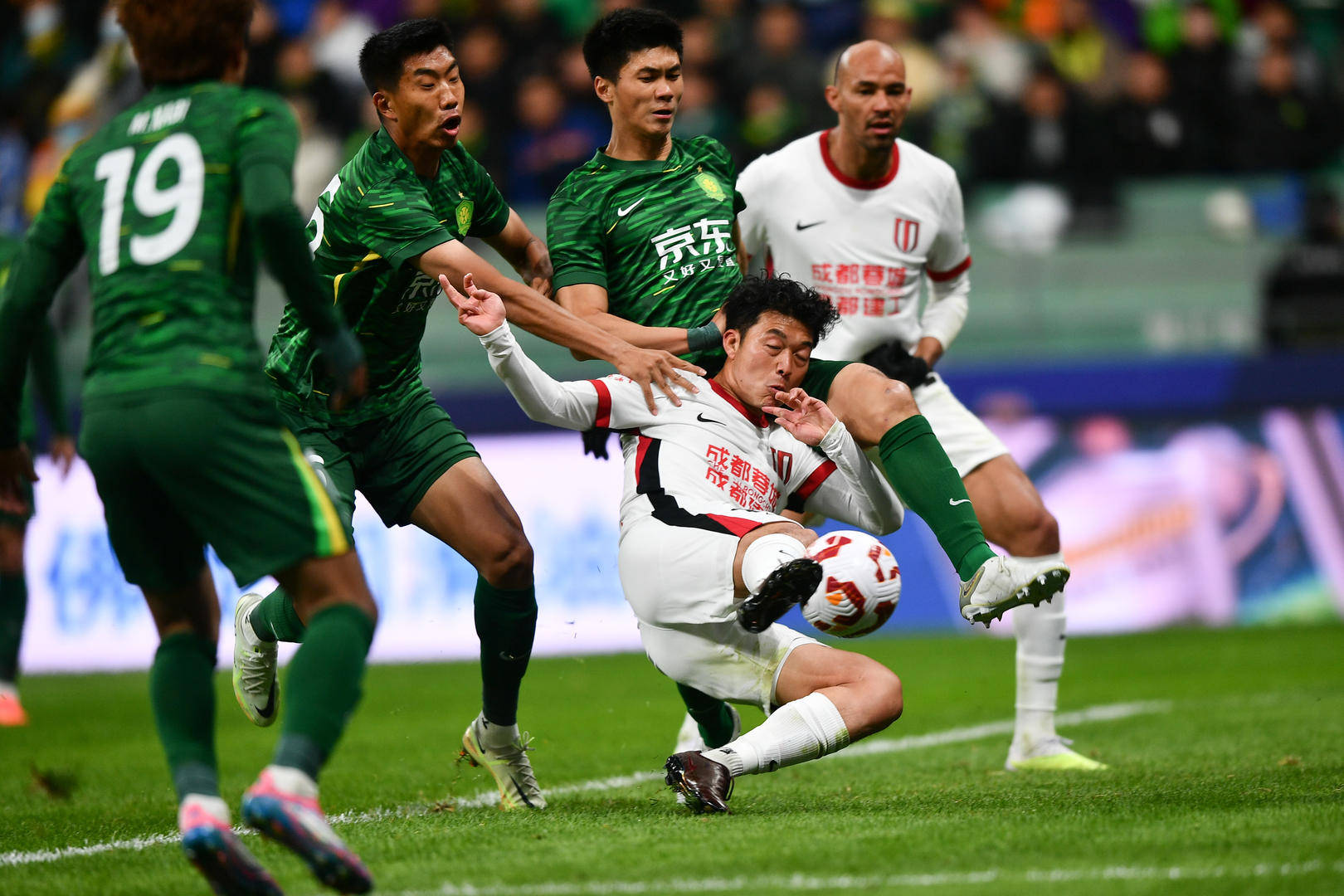 国安客场憾负董向玉,亚冠出线存变数的简单介绍 国安客场憾负董向玉,亚冠出线存变数的简单介绍