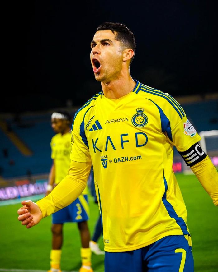 熊猫直播平台-包含克里斯蒂亚诺传射破门，率队晋级的词条