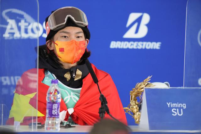 熊猫体育平台-男子跳水决赛,俄罗斯选手勇夺金牌