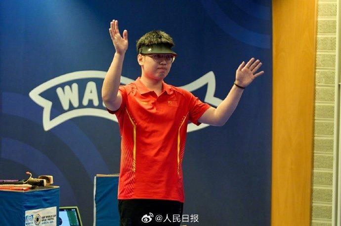 射击项目中选手意志坚定，夺冠在望的简单介绍