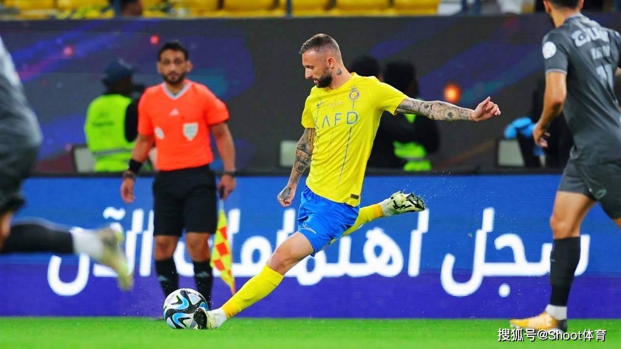 艾因特拉赢得比赛,球队喜迎胜利 艾因特拉赢得比赛,球队喜迎胜利