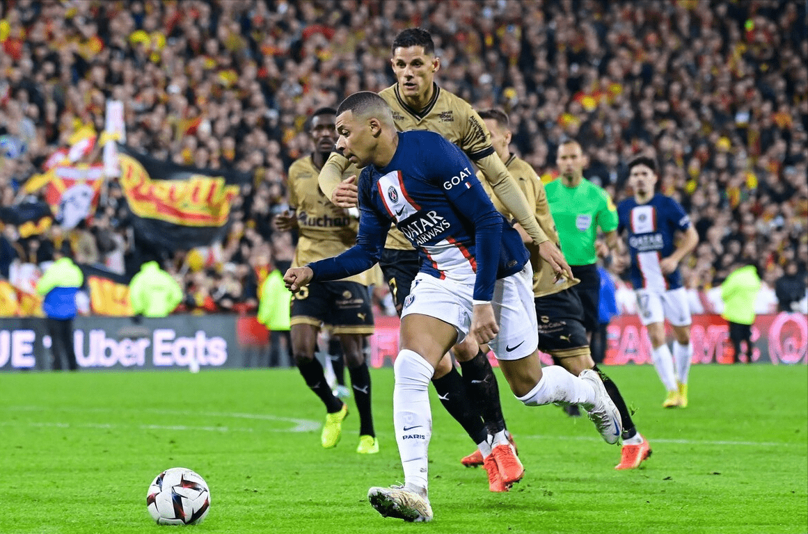 熊猫直播官网-关于朗斯客场遭遇失利,排名无改的信息