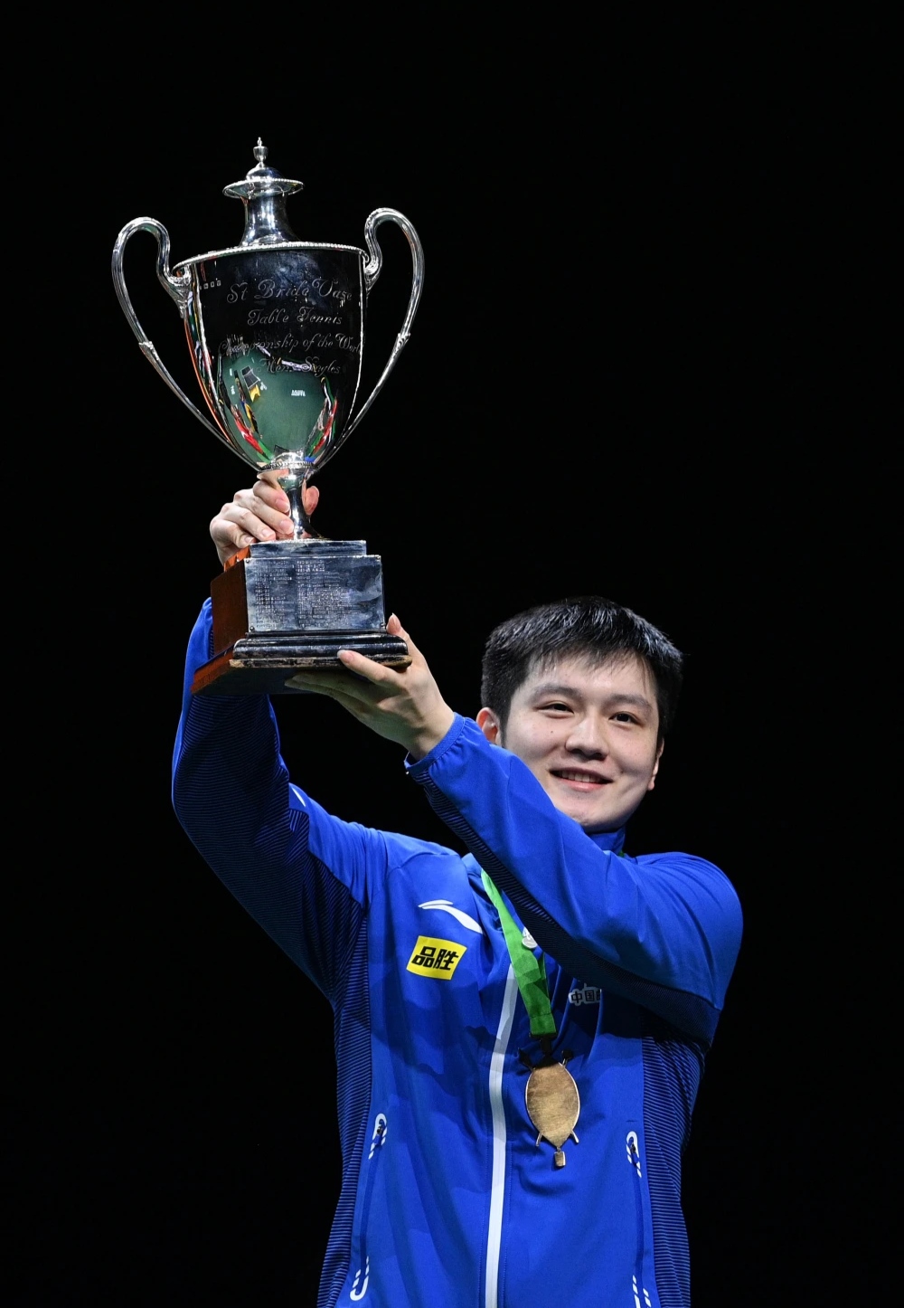 熊猫体育官方网站-夺冠瞄准,球队球员斗志昂扬!