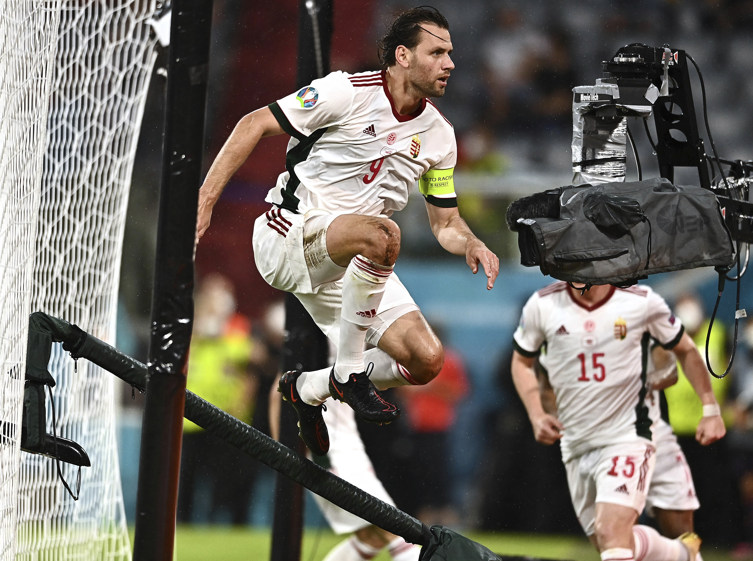 熊猫直播官网-匈牙利逆袭晋级,掀翻对手获得成功