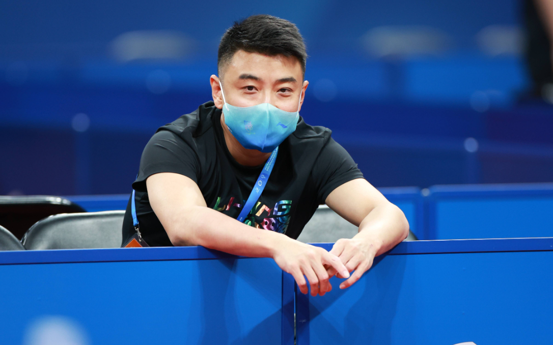 熊猫体育-包含球场上的风云变幻,让人目不暇接的词条