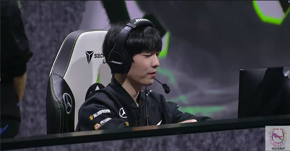 DK翻盘RNG,Caps打出惊人五杀宿敌对决半决赛,强势挺进下一轮 DK翻盘RNG,Caps打出惊人五杀宿敌对决半决赛,强势挺进下一轮