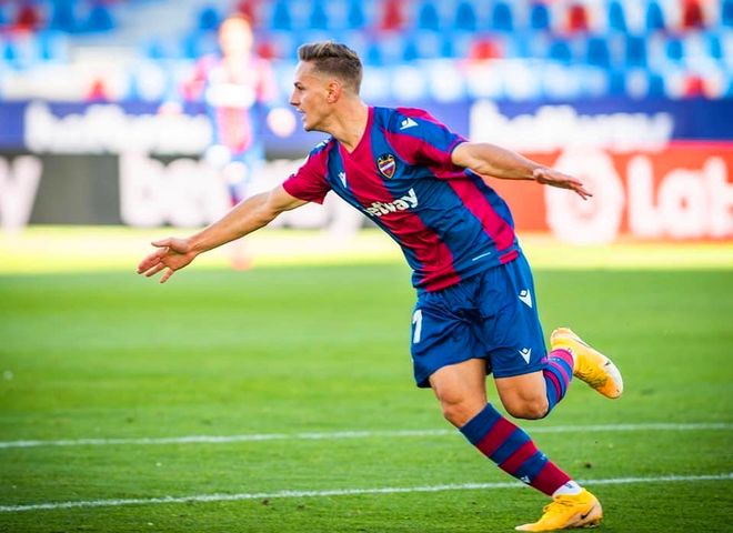 熊猫TV-格拉纳达客场力克莱万特，取得连胜的简单介绍