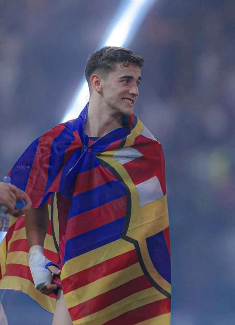 熊猫直播平台-波兰力克马德里竞技,佩德里高光表现的简单介绍